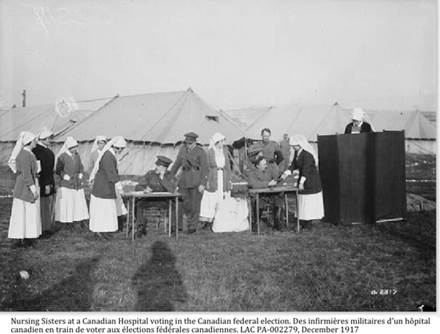 :::1917 12 00 nurses.jpg